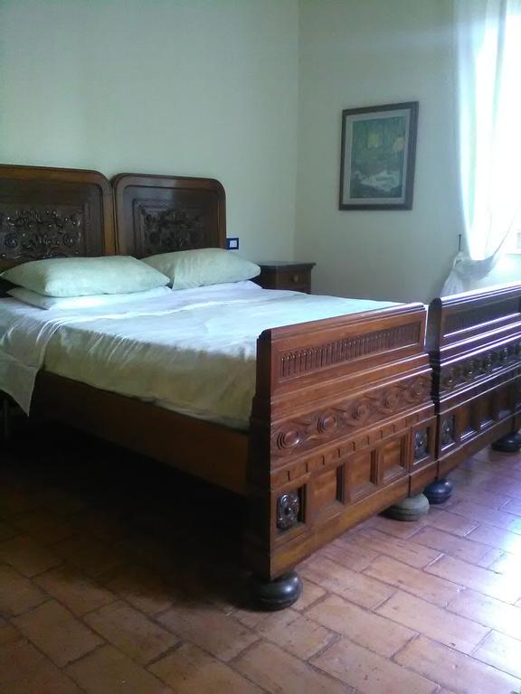 B&B Reillys Montecarotto Екстер'єр фото